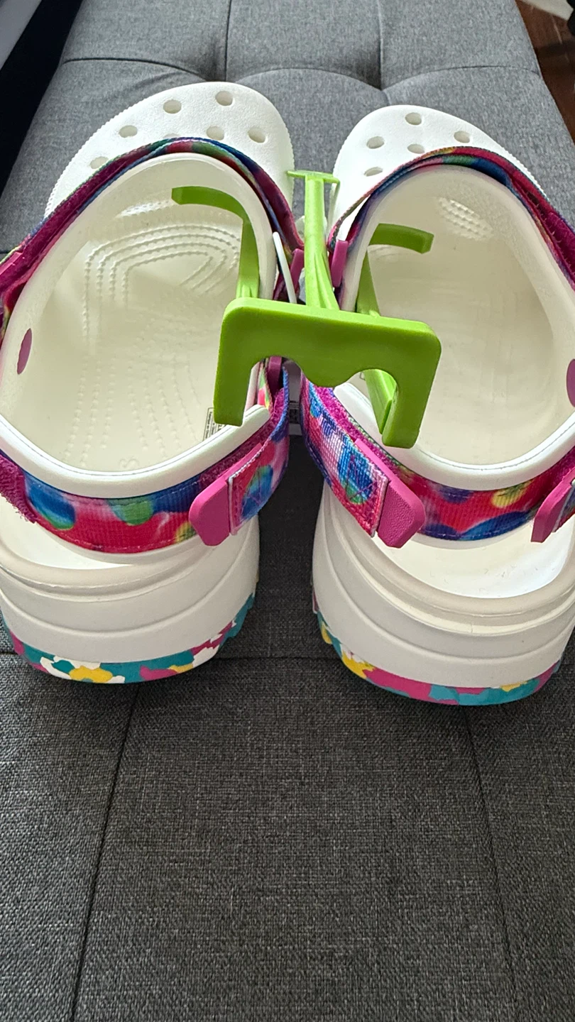 Crocs M7/W9 Tie-Dye Clogs - photo 3