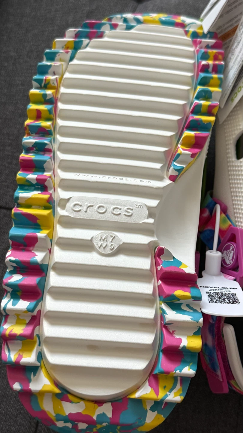 Crocs M7/W9 Tie-Dye Clogs - photo 4