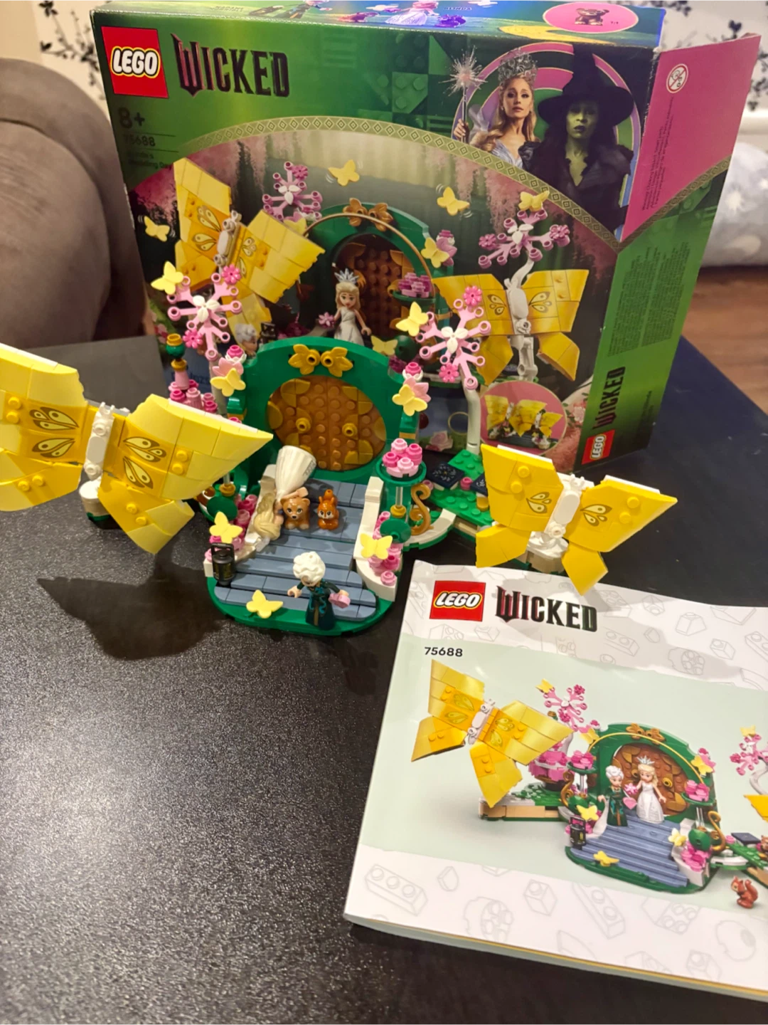 LEGO Wicked Glinda's Wedding Day Set 75688