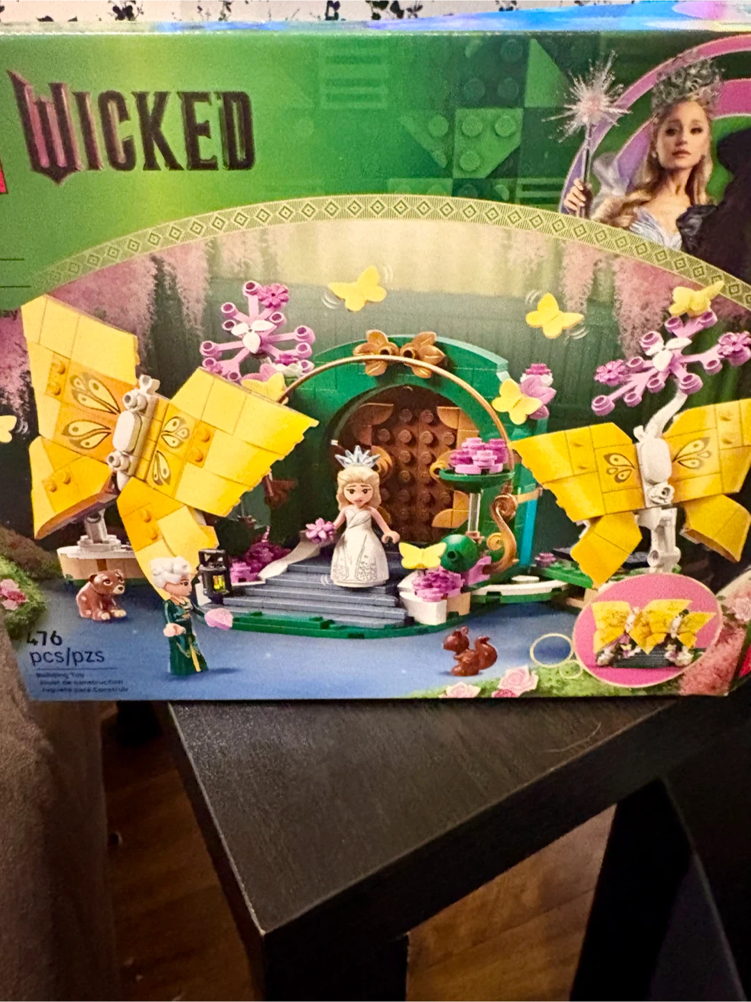 LEGO Wicked Glinda's Wedding Day Set 75688 - photo 2
