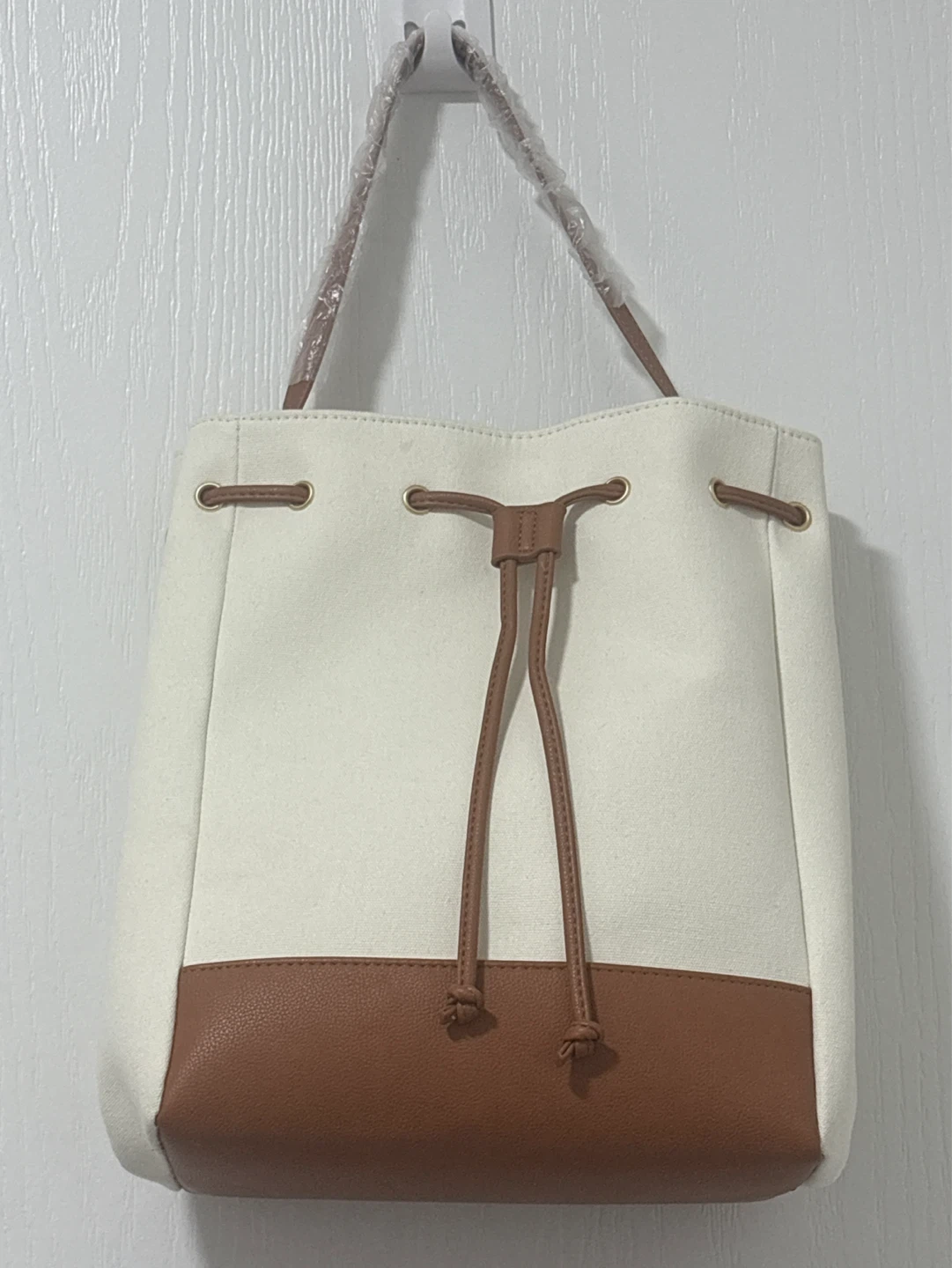 White and brown bucket bag - photo 3