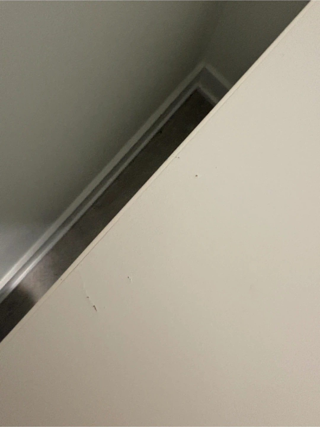 IKEA Micke Desk - photo 2