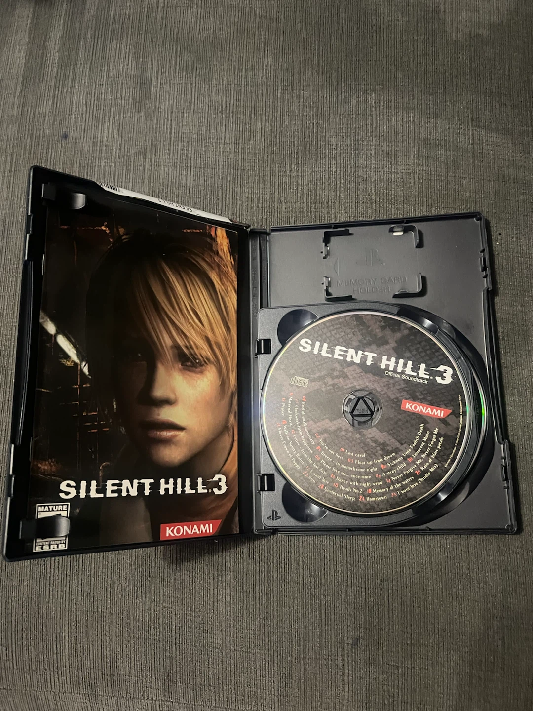 Silent Hill 3 (PS2) - photo 4