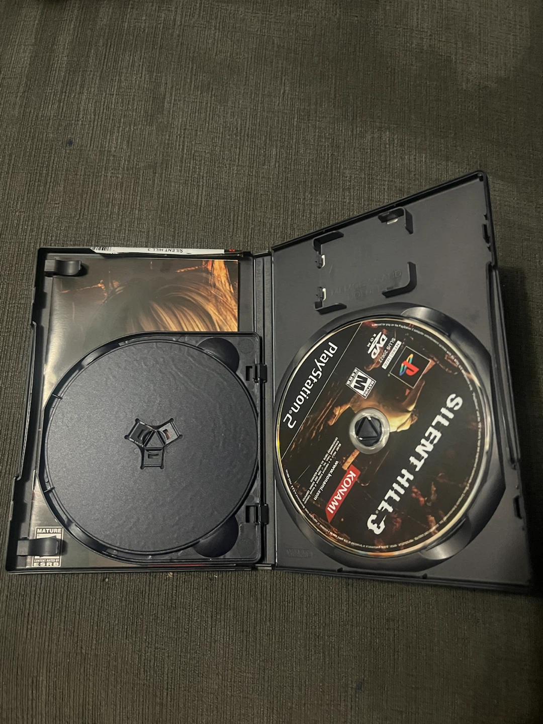 Silent Hill 3 (PS2) - photo 5