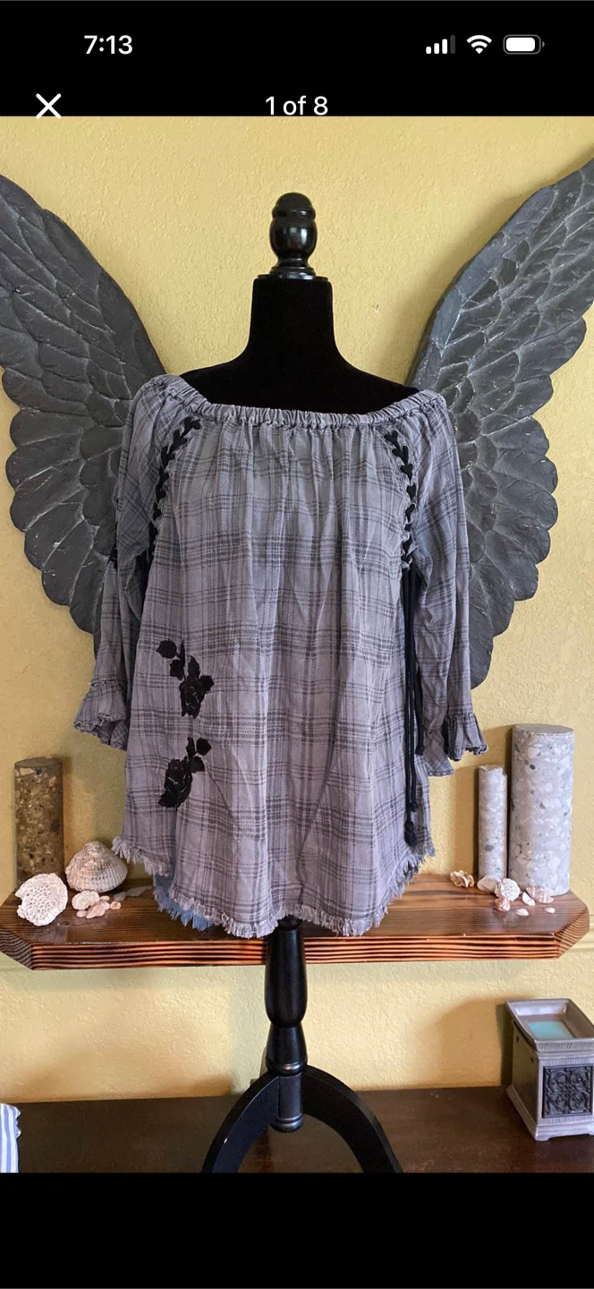 Standard Grace oversized Embroidered Floral Plaid Shirt