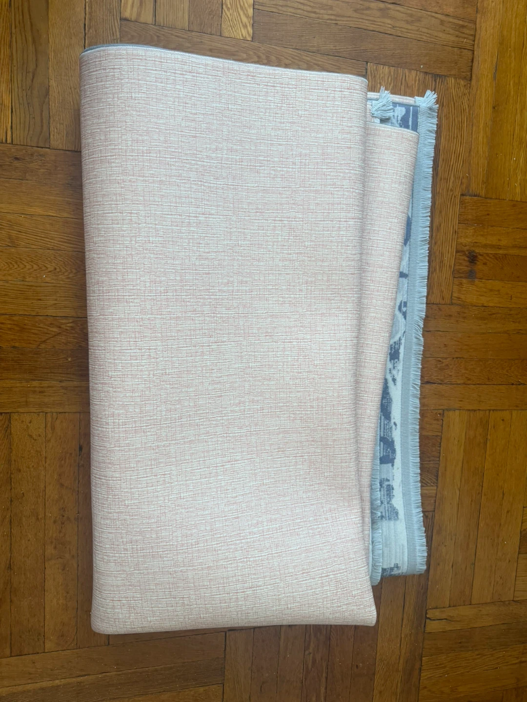 Abstract Pattern Area Rug, Final price $25 - photo 3