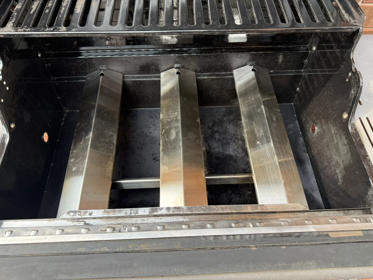 Coleman 4-Burner Propane Gas Grill with Side Burner - photo 3
