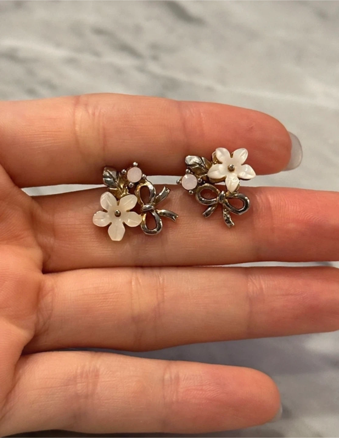 Flower and Bow Stud Earrings - photo 5