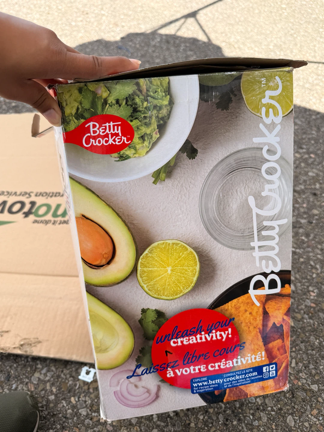Betty Crocker Food Processor - photo 3