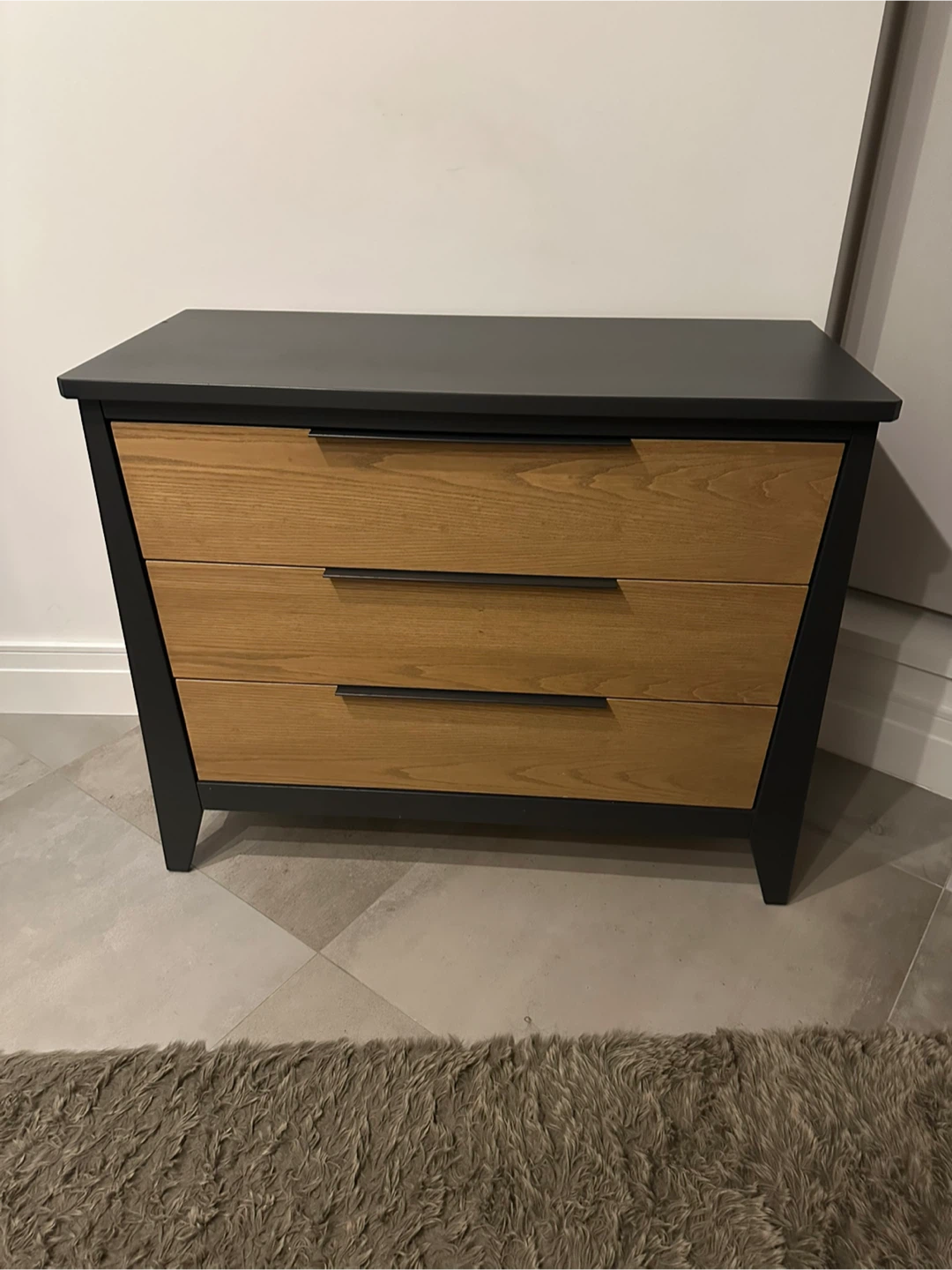 Transition crib and toddler bed with matching dresser