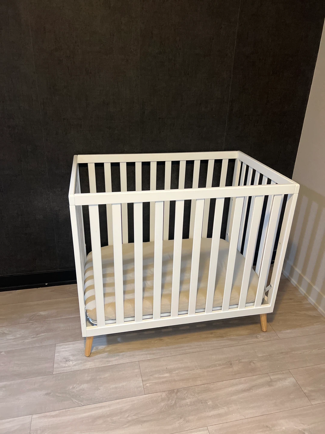 White mini Crib with Mattress