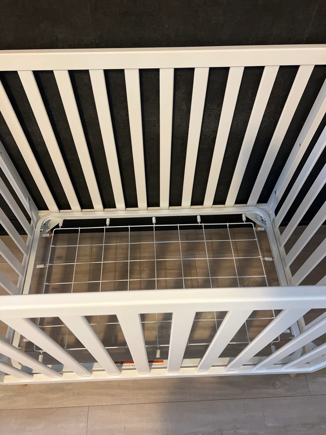 White mini Crib with Mattress - photo 3
