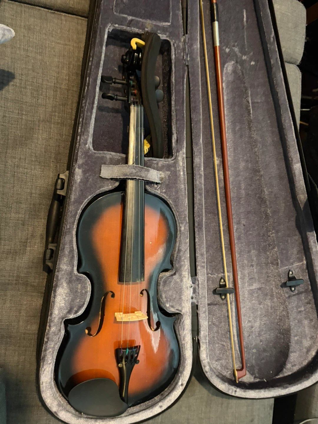 4/4 violin with case and shoulder rest - photo 3