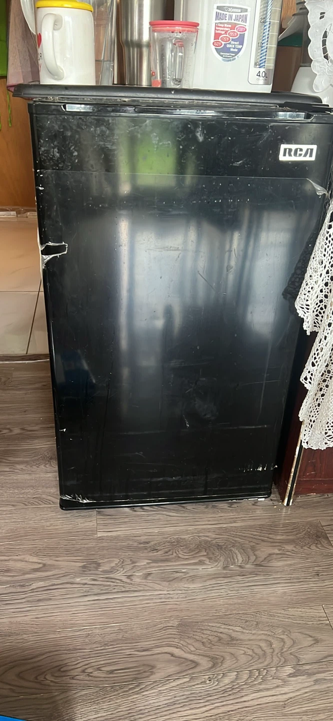 RCA Mini Fridge