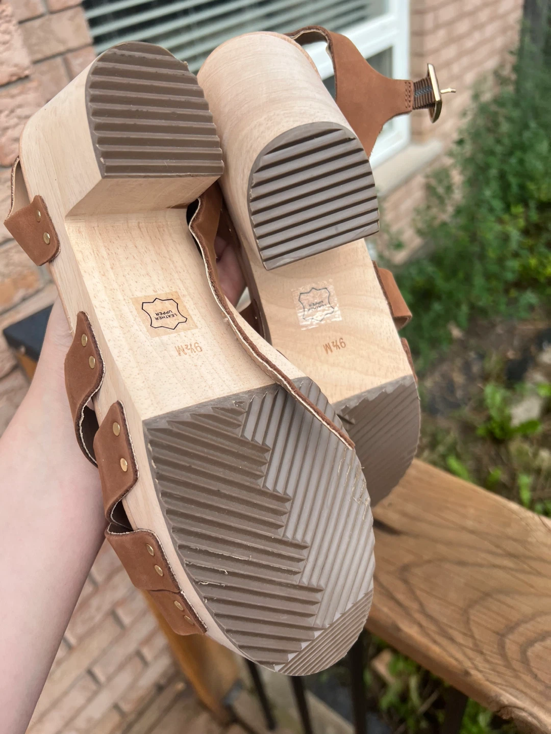 Tan Suede Platform Clogs Sandals size 9.5 - photo 3