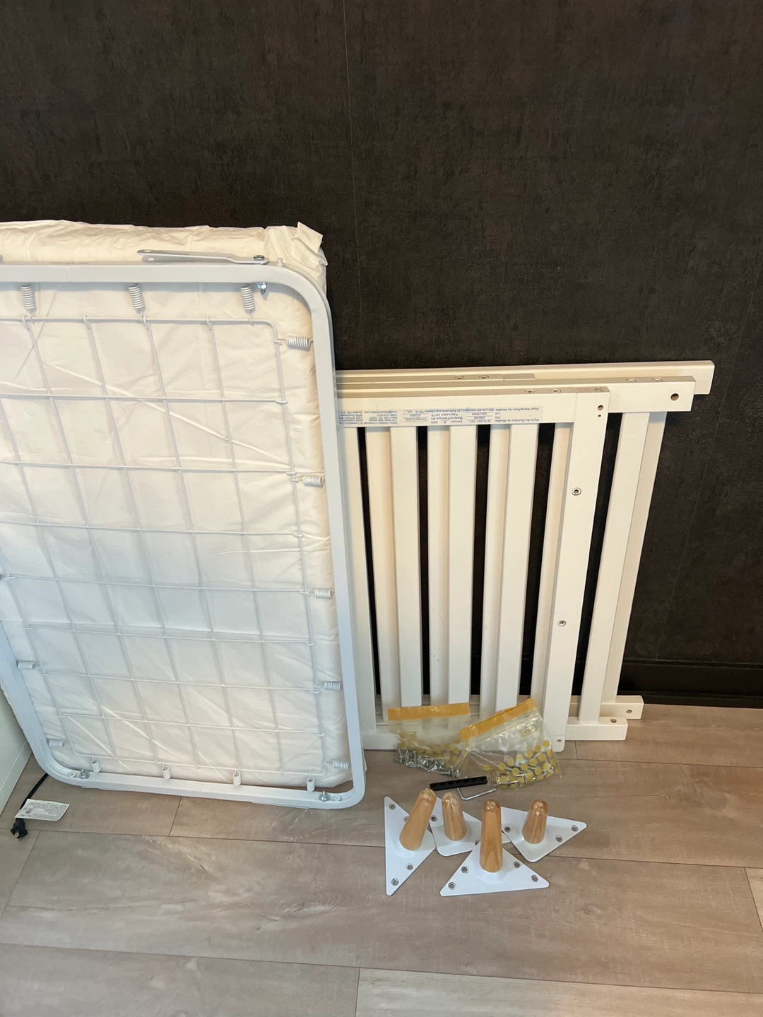 White mini Crib with Mattress - photo 5