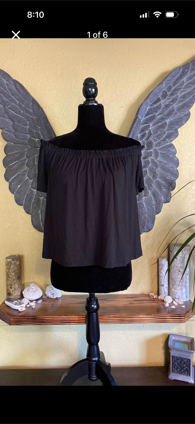 Wilfred Off The Shoulder Crop Top