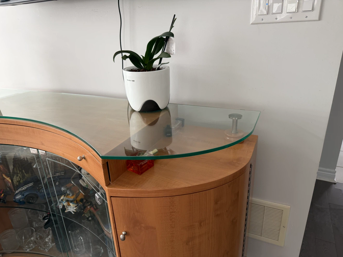 Curved Display Cabinet with Glass Top - photo 2