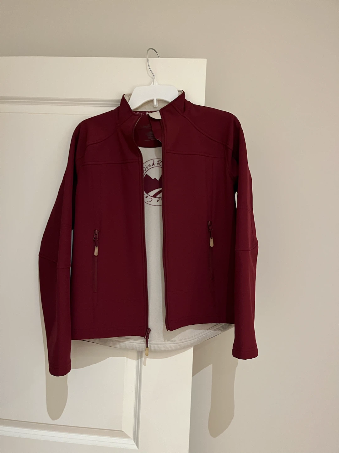 Wind River Softshell Jacket - Medium
