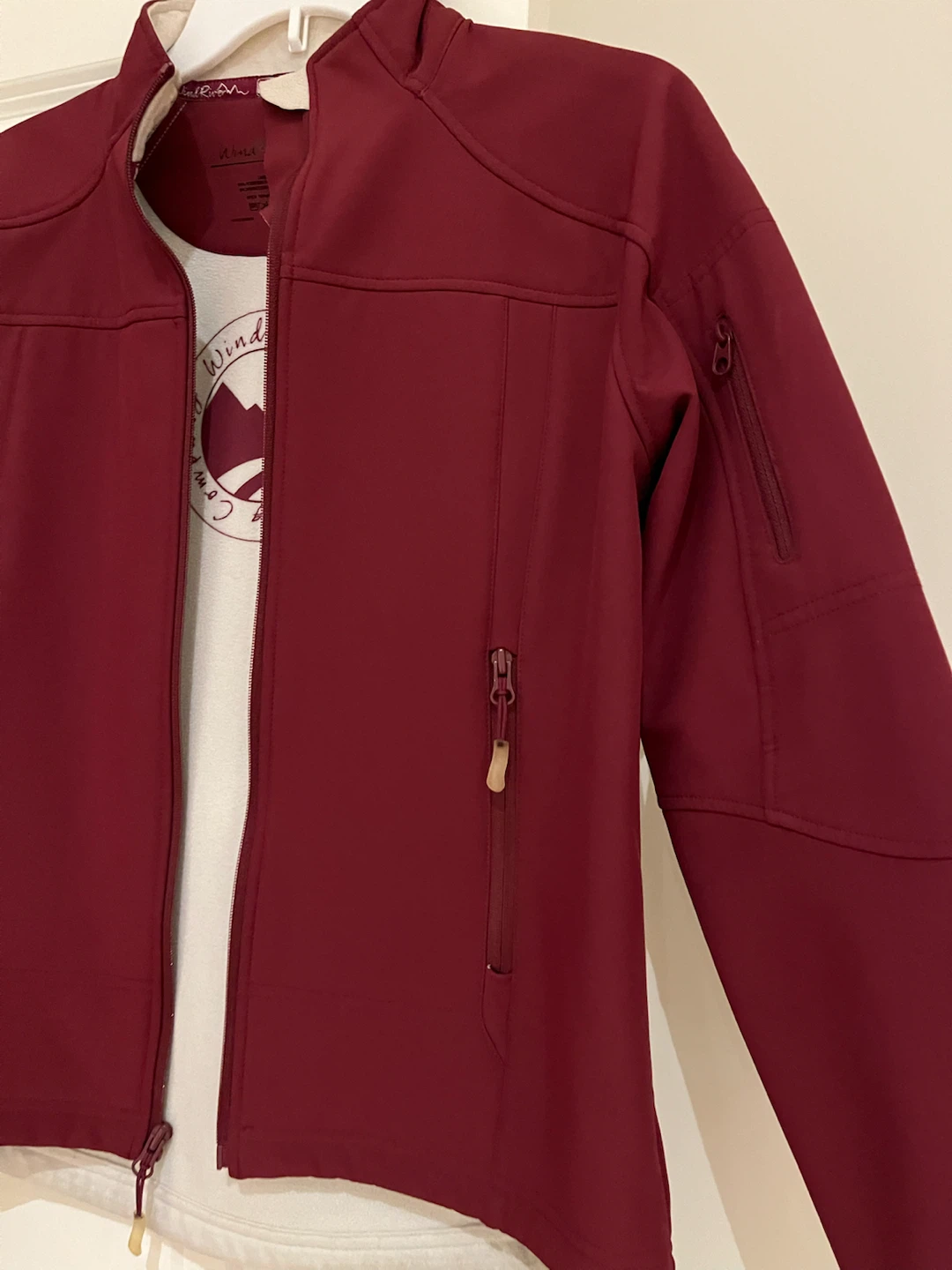Wind River Softshell Jacket - Medium - photo 2