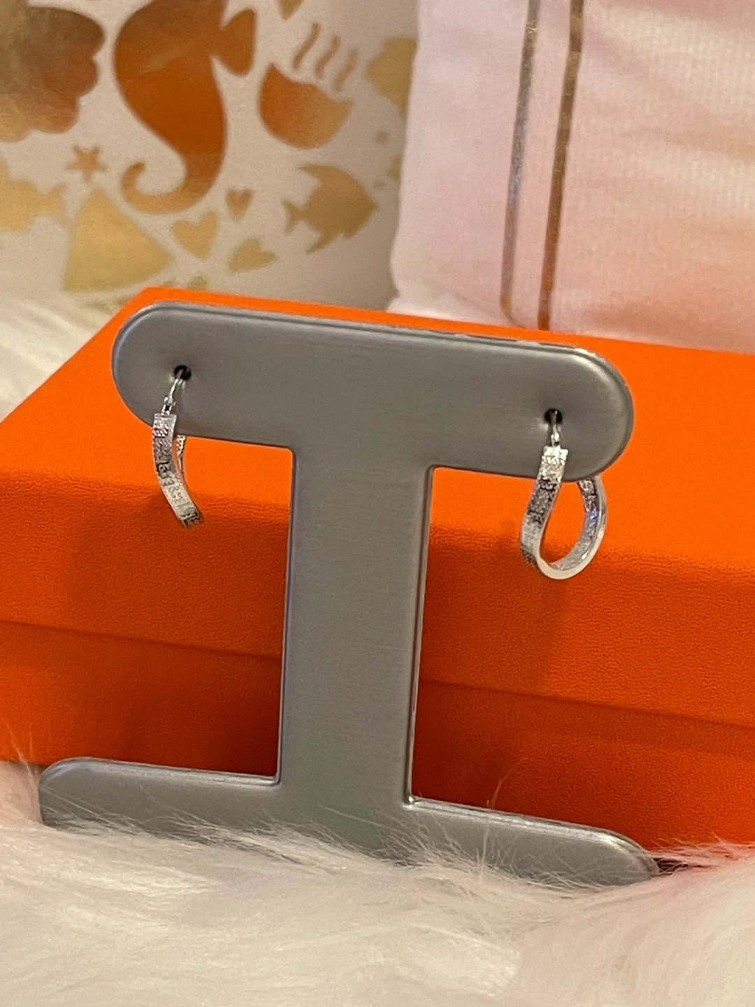 14K Italy white gold Greek design twist  hoop earrings