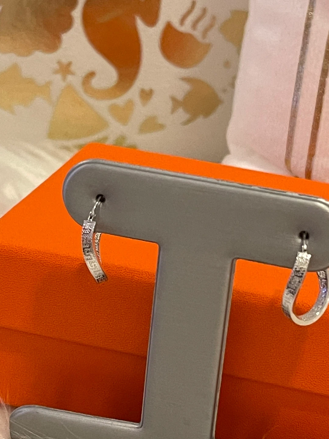 14K Italy white gold Greek design twist  hoop earrings - photo 2