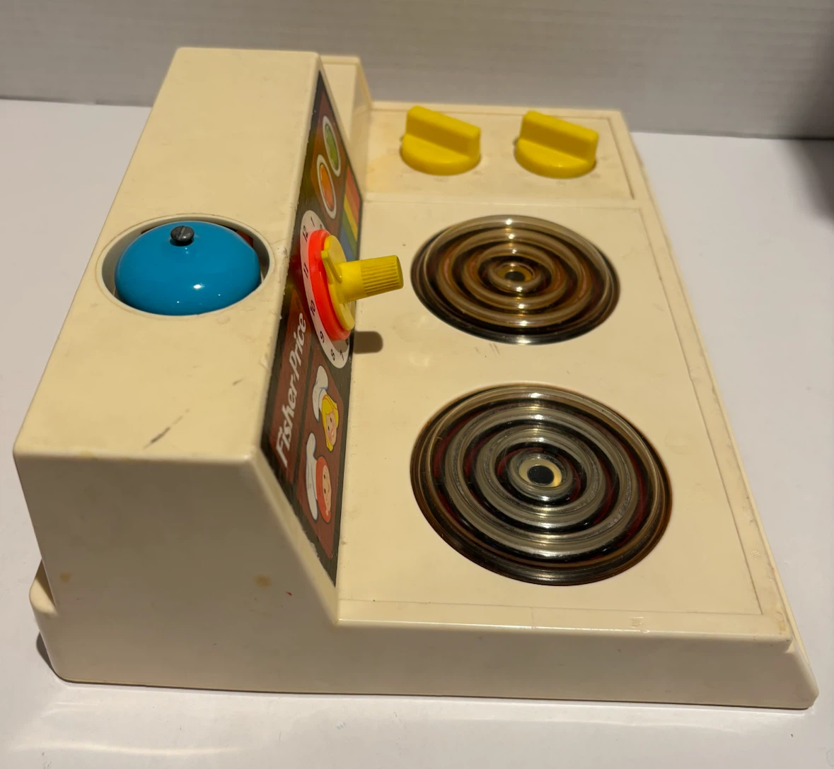 Fisher-Price Toy Stove 1978 - photo 3