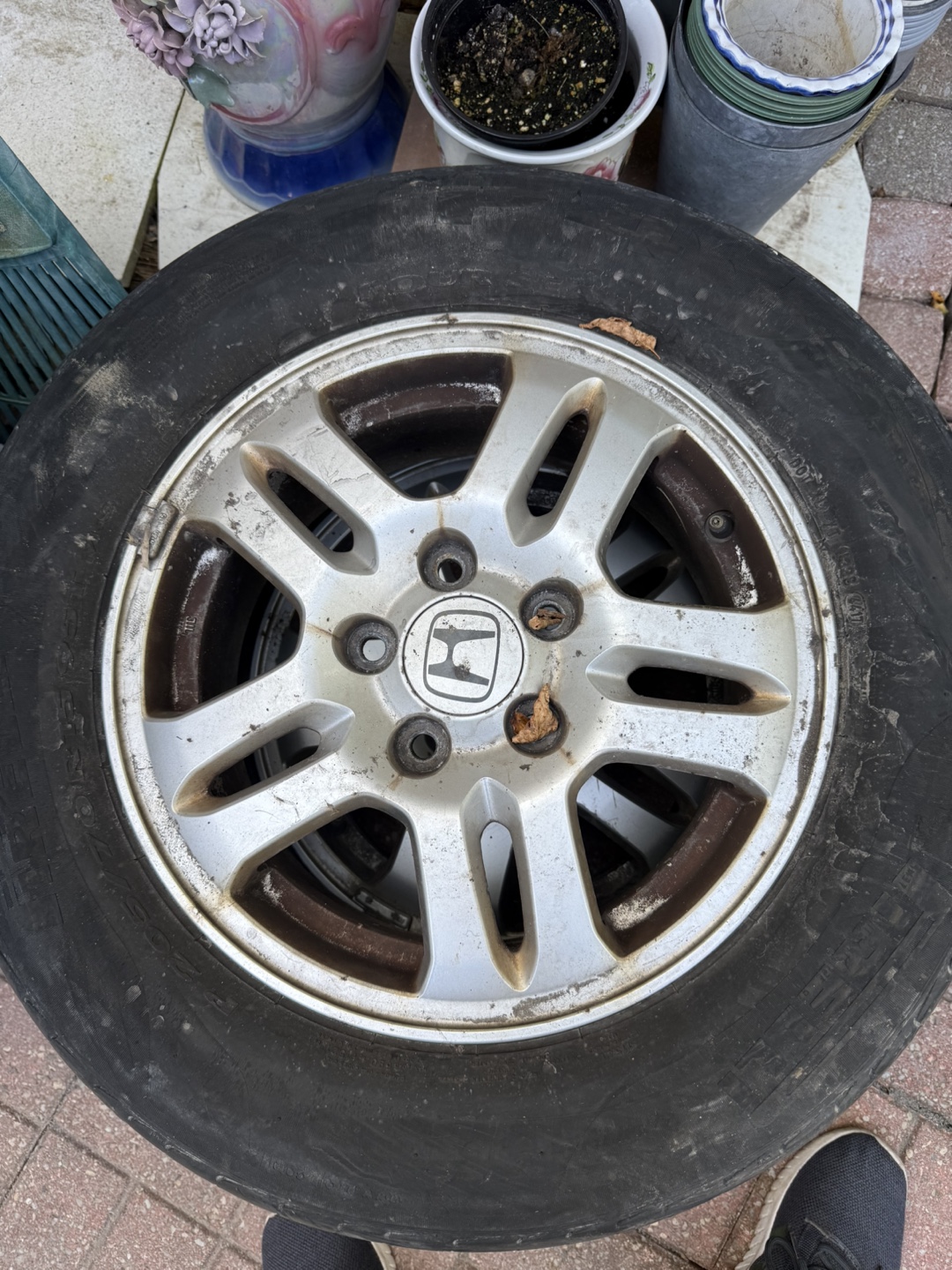 Honda Alloy Wheel with Tire