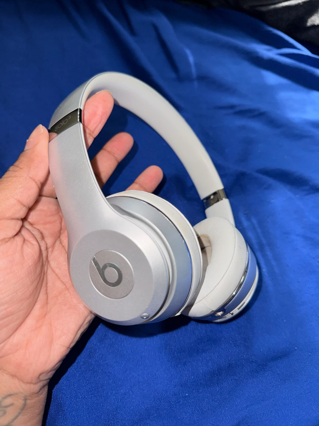 Beats Solo 3 Wireless On-Ear Headphones - Silver