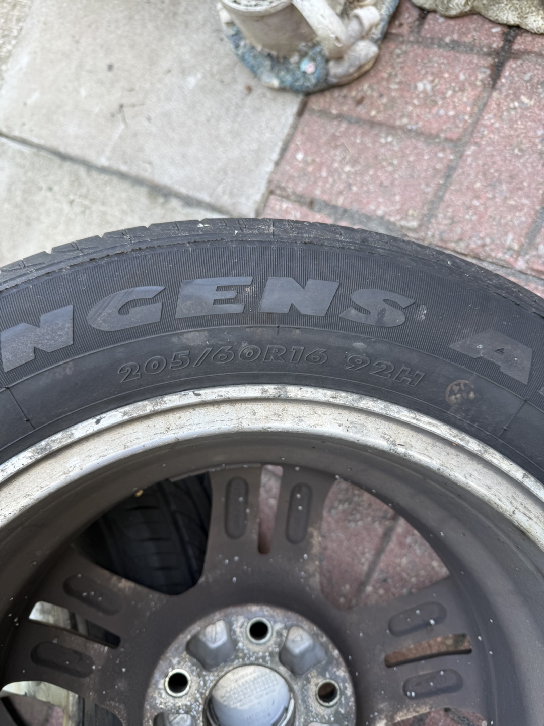 Goodyear Tires 205/60R16 92H and Honda civic alloy rim - photo 4