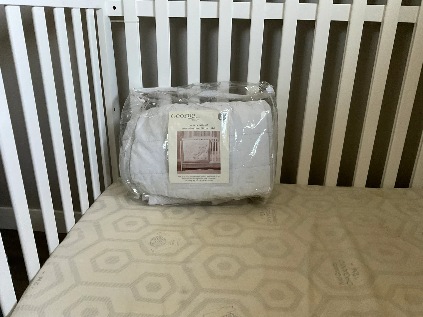 George Baby Crib Set & Organic Mattress - photo 3