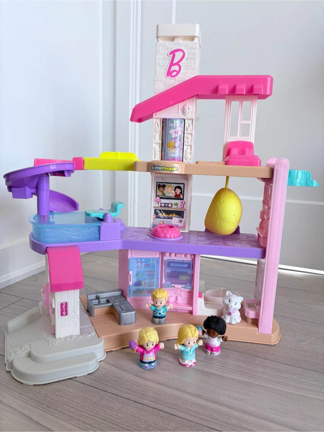 Fisher-Price Little People Barbie Dreamhouse Playset