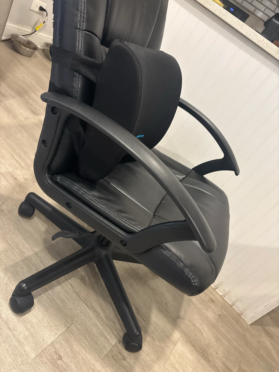 Computer chair with back support used - photo 2