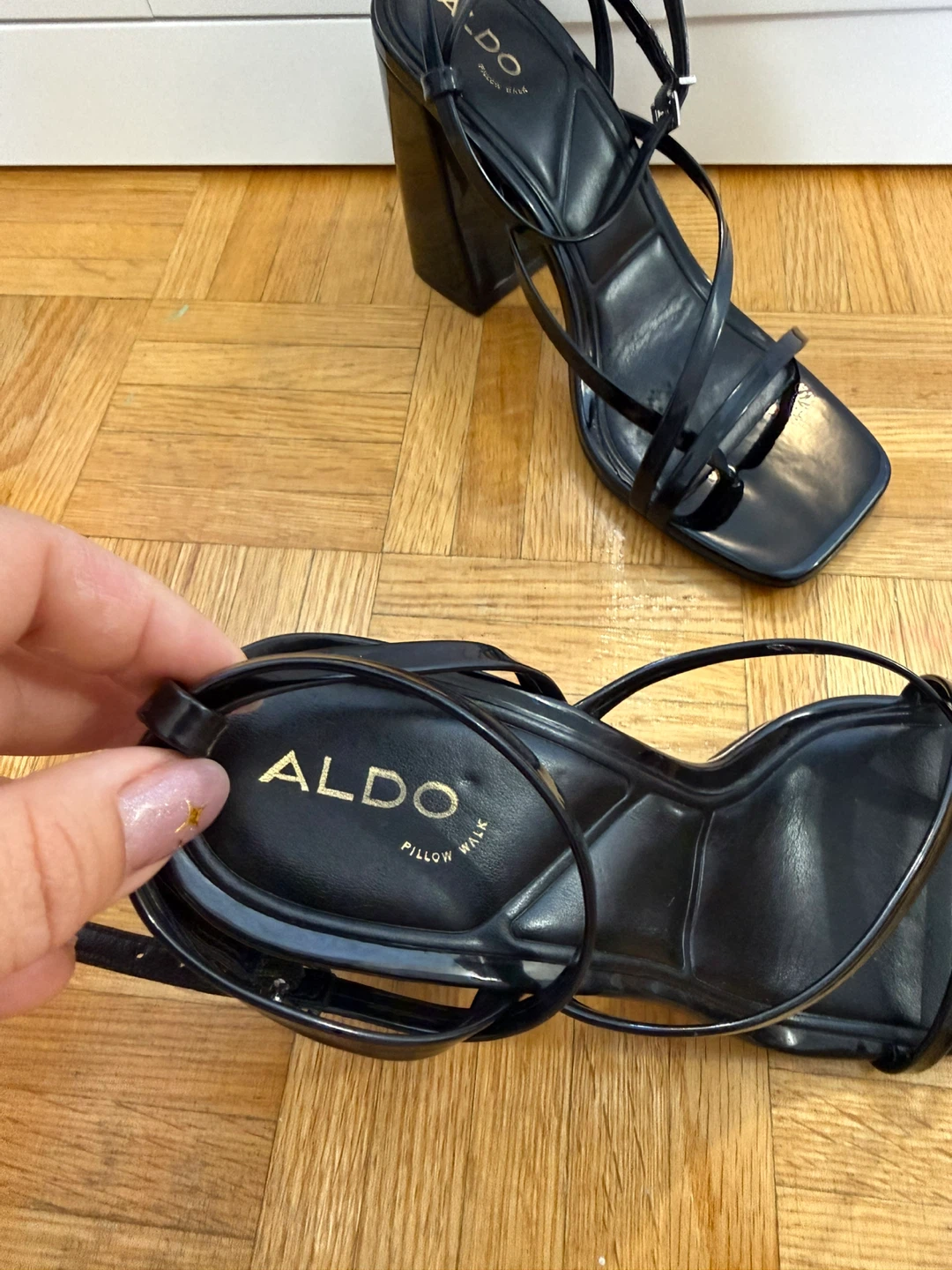 ALDO Black Strappy Block Heel Sandals Size 8.5 - photo 3