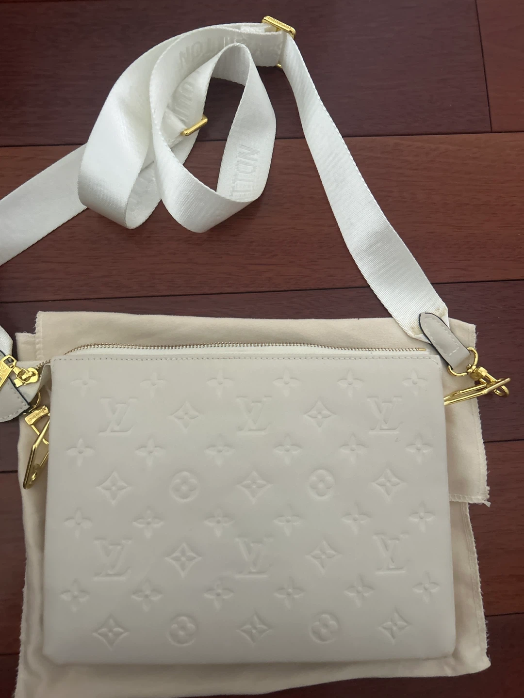 Louis Vuitton Monogram Clutch/Pouch