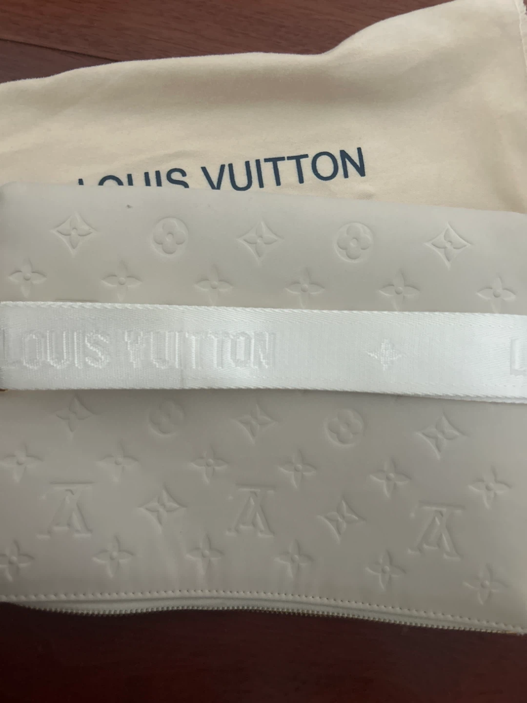 Louis Vuitton Monogram Clutch/Pouch - photo 4