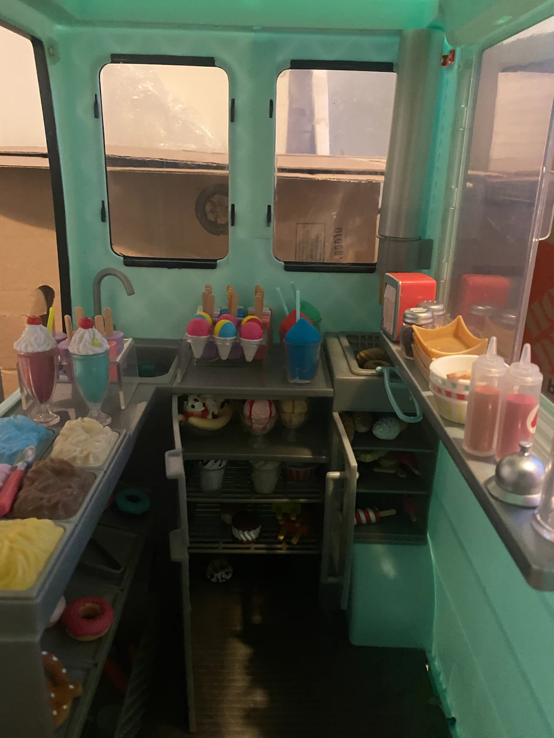 Kid's Ice Cream Truck Play Set - photo 3