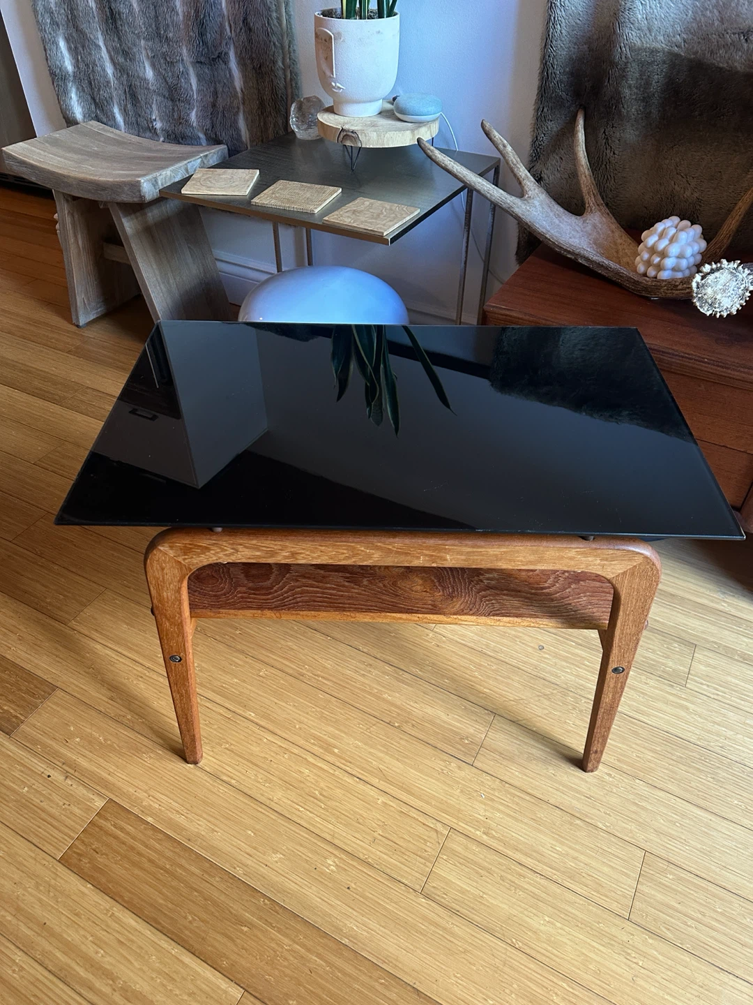 VINTAGE TEAK MCM SMOKED GLASS COFFEE SIDE END TABLE - photo 3