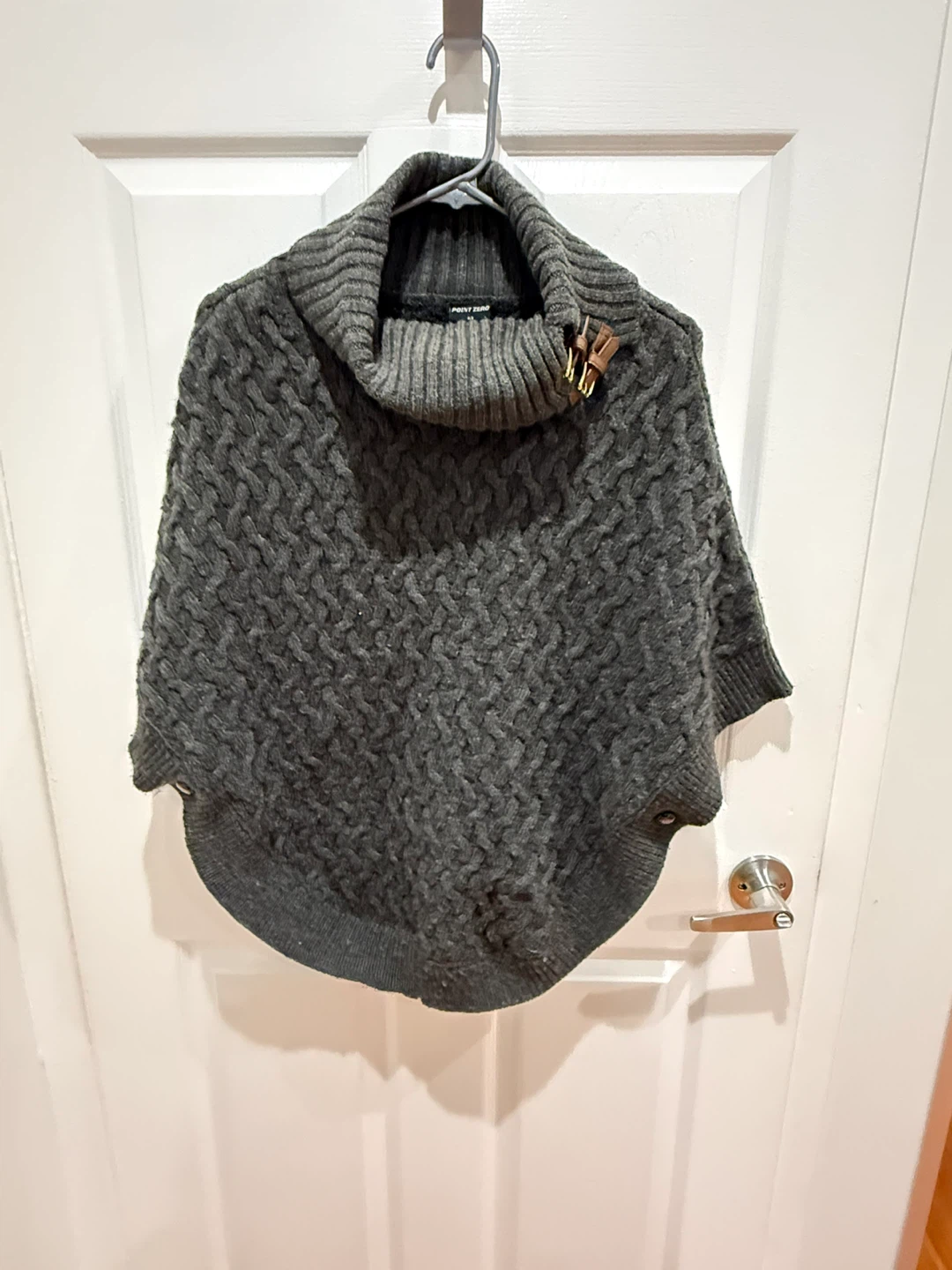 Point Zero Grey Knit Poncho