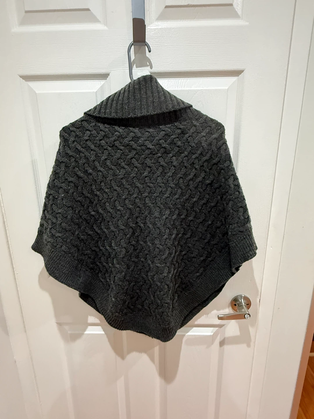 Point Zero Grey Knit Poncho - photo 2
