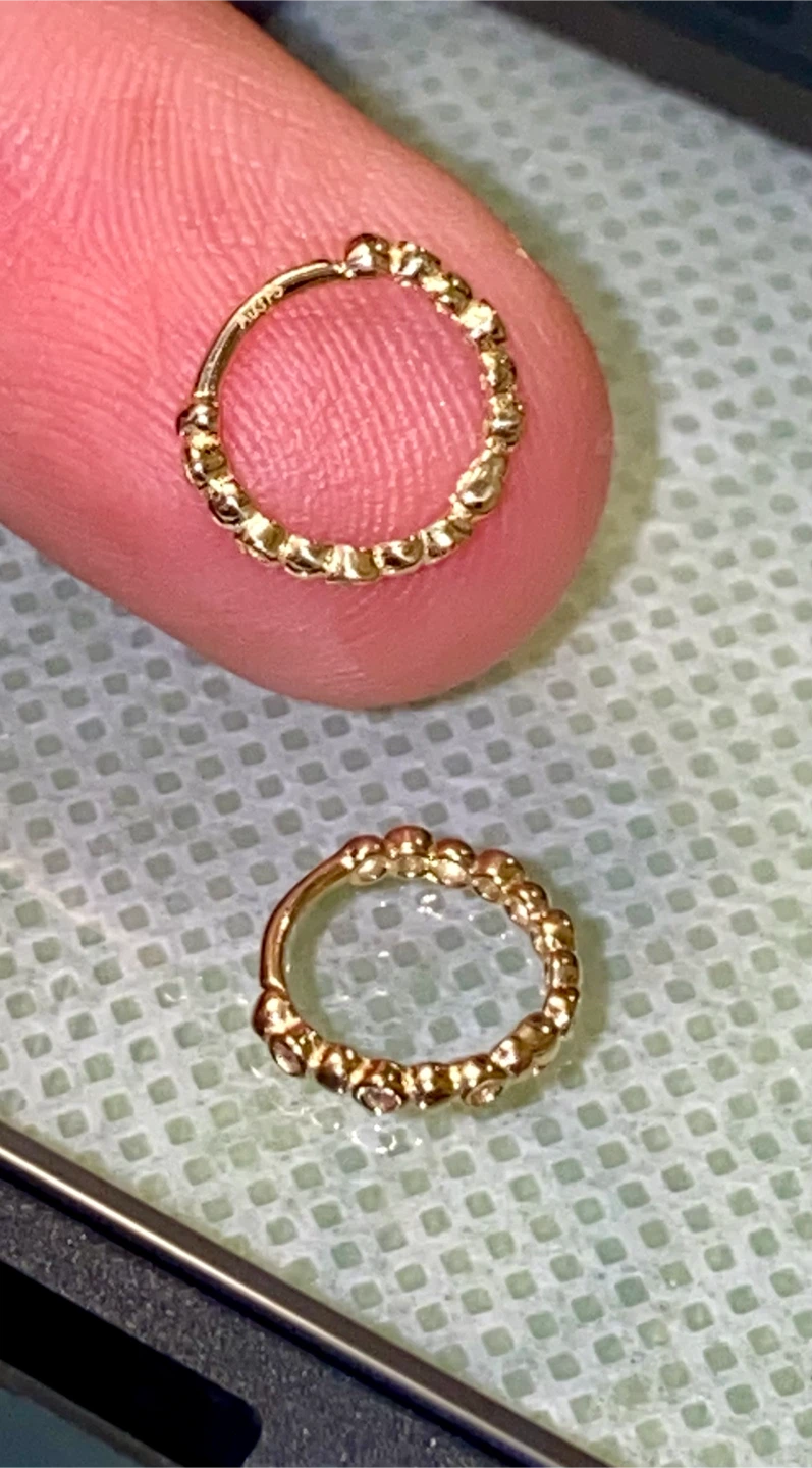 9K Gold Beaded Hoop Earrings with Diamonds - photo 4