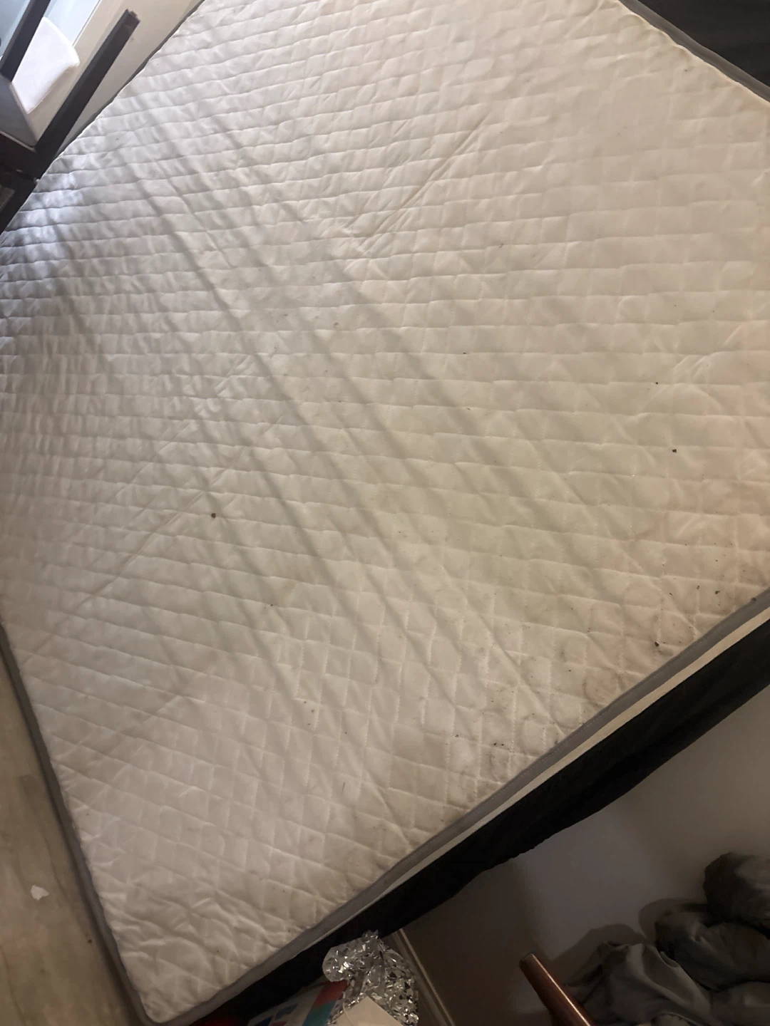 Koulabr king size mattress has coffee stain