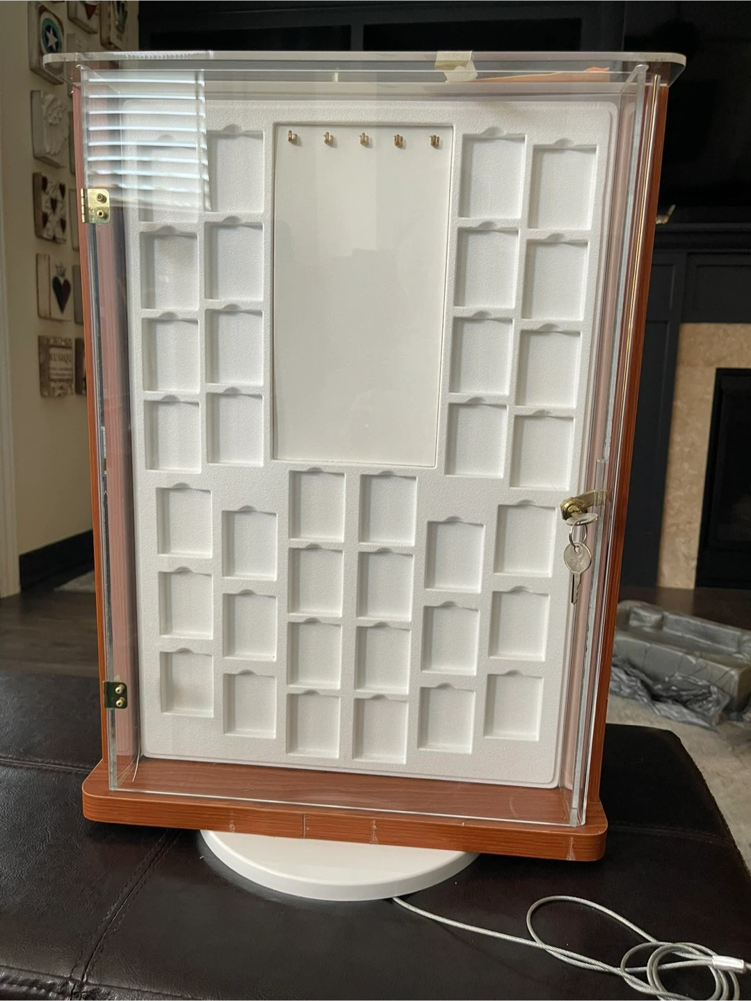 Locking Countertop Display Case - 2 sided Assembled