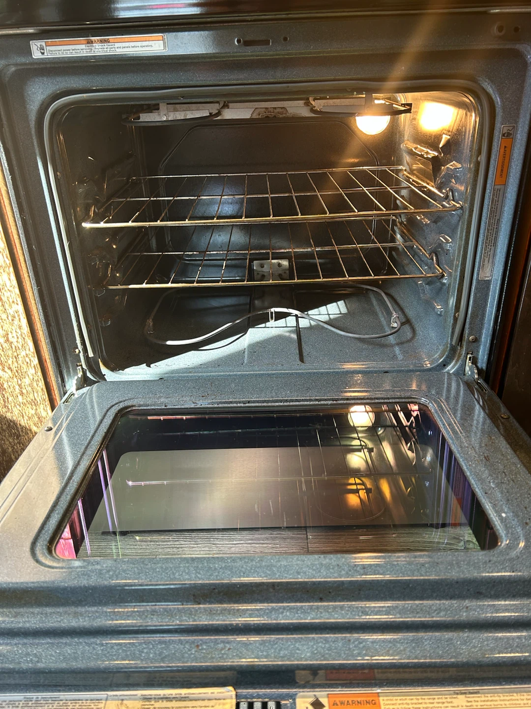 Stainless steel Amana electric range with a black glass cooktop - photo 4