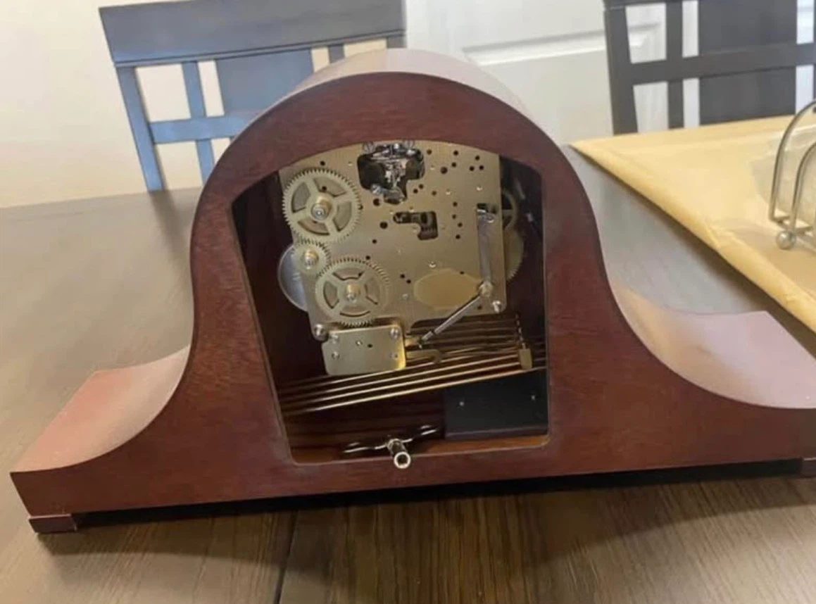 Hermel Wooden Mantel Clock - photo 3