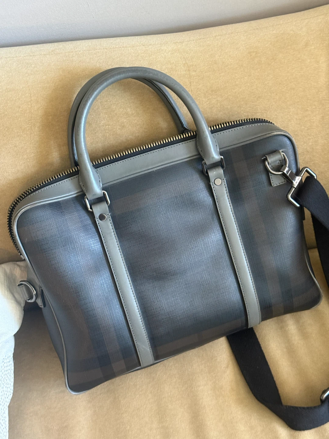 Burberry Briefcase - photo 2
