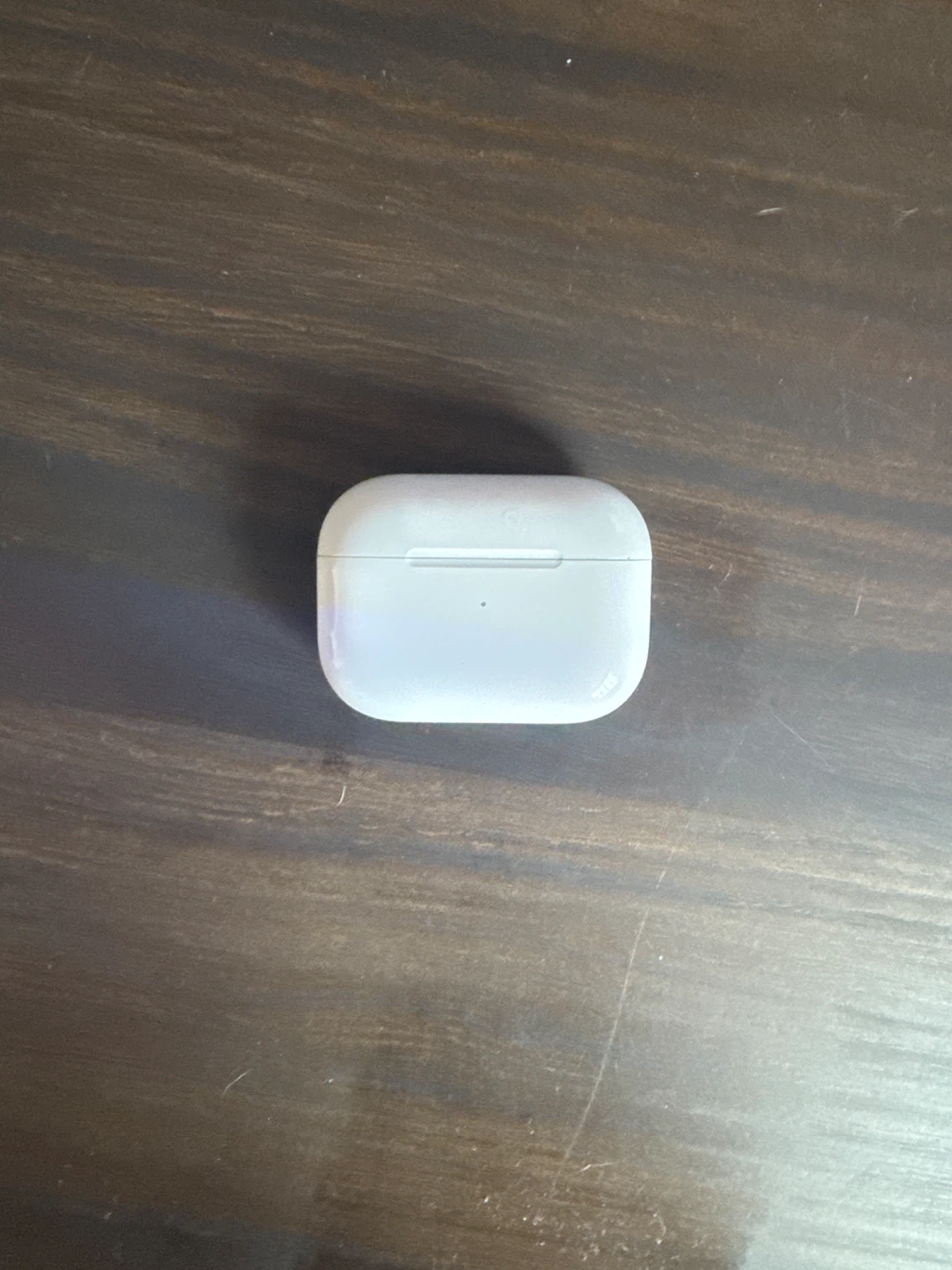 Apple AirPods Pro (2nd Generation) Charging Case - photo 2