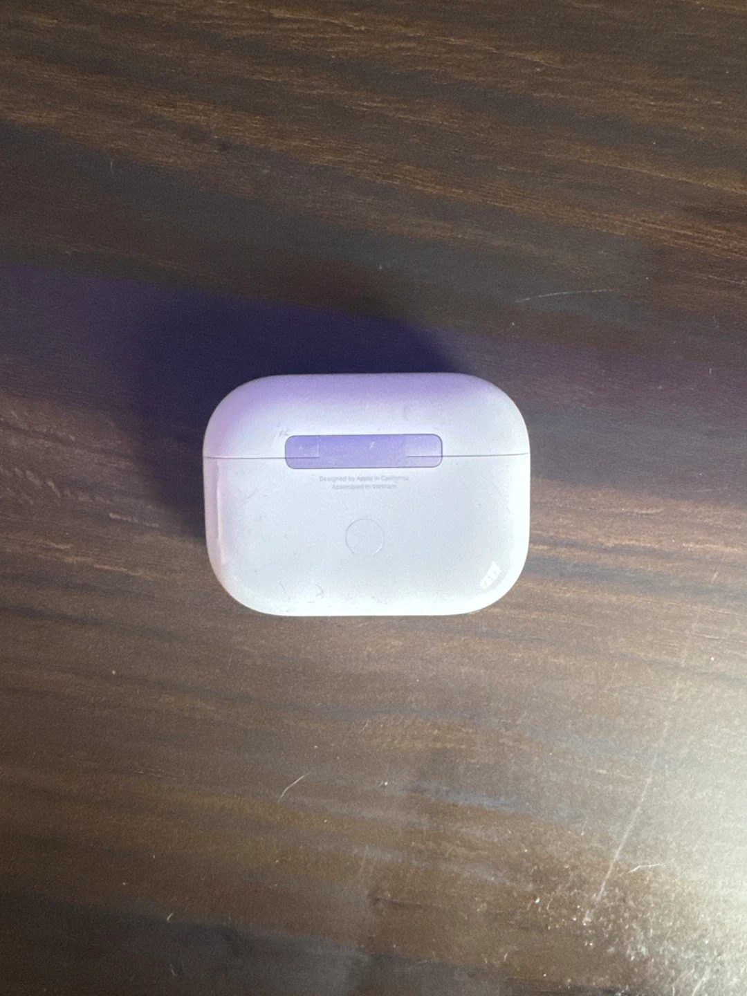 Apple AirPods Pro (2nd Generation) Charging Case - photo 3