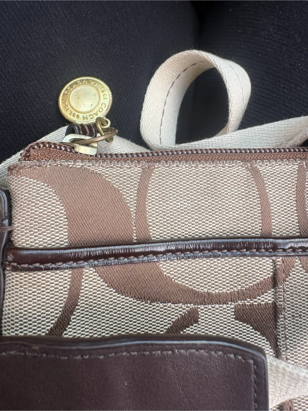 Vintage Coach Crossbody Bag - photo 2