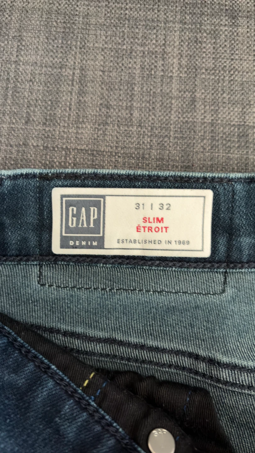 GAP Slim Fit Jeans - Size 31x32 - photo 3